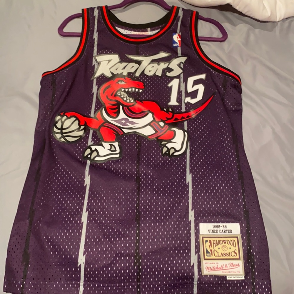 Vince Carter ‘98-‘99 jersey